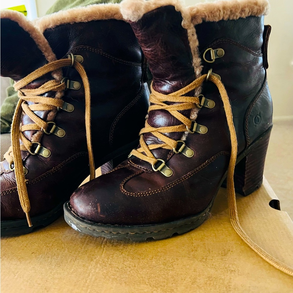 Born leather heeled boots with original fur lining. Size 10.